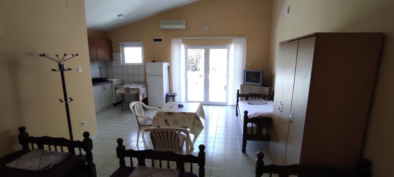 Apartmani Jovanovic Luštica Esterno foto