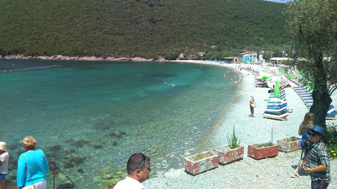 Apartmani Jovanovic Luštica Esterno foto
