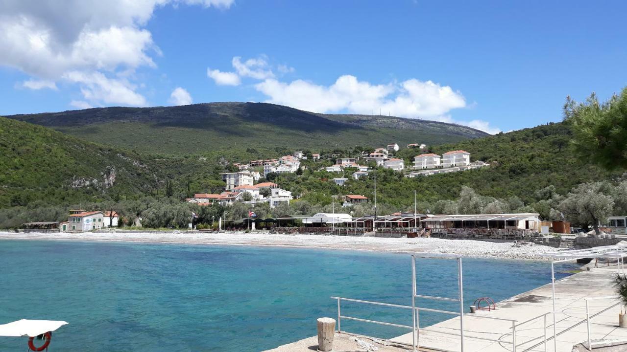 Apartmani Jovanovic Luštica Esterno foto